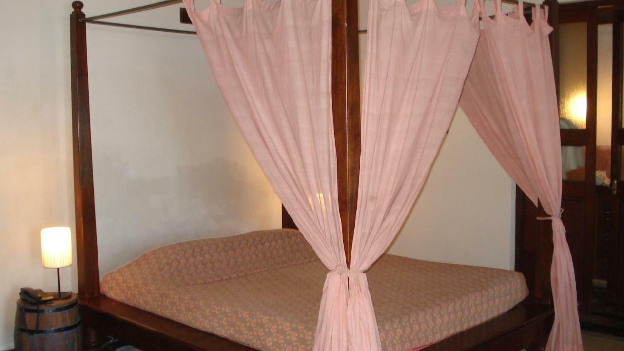 Neemrana'S - Bungalow On The Beach Tharangambadi Zewnętrze zdjęcie